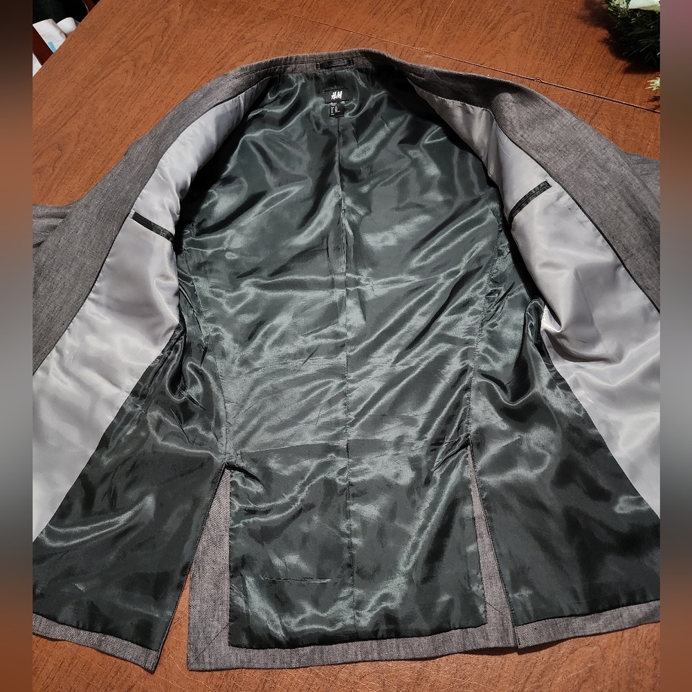 Men's Gray Blazer - Picture 5 of 10